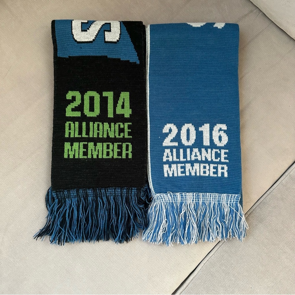 2 Seattle Sounders Season Ticket Holder Scarves! - Picture 2 of 10